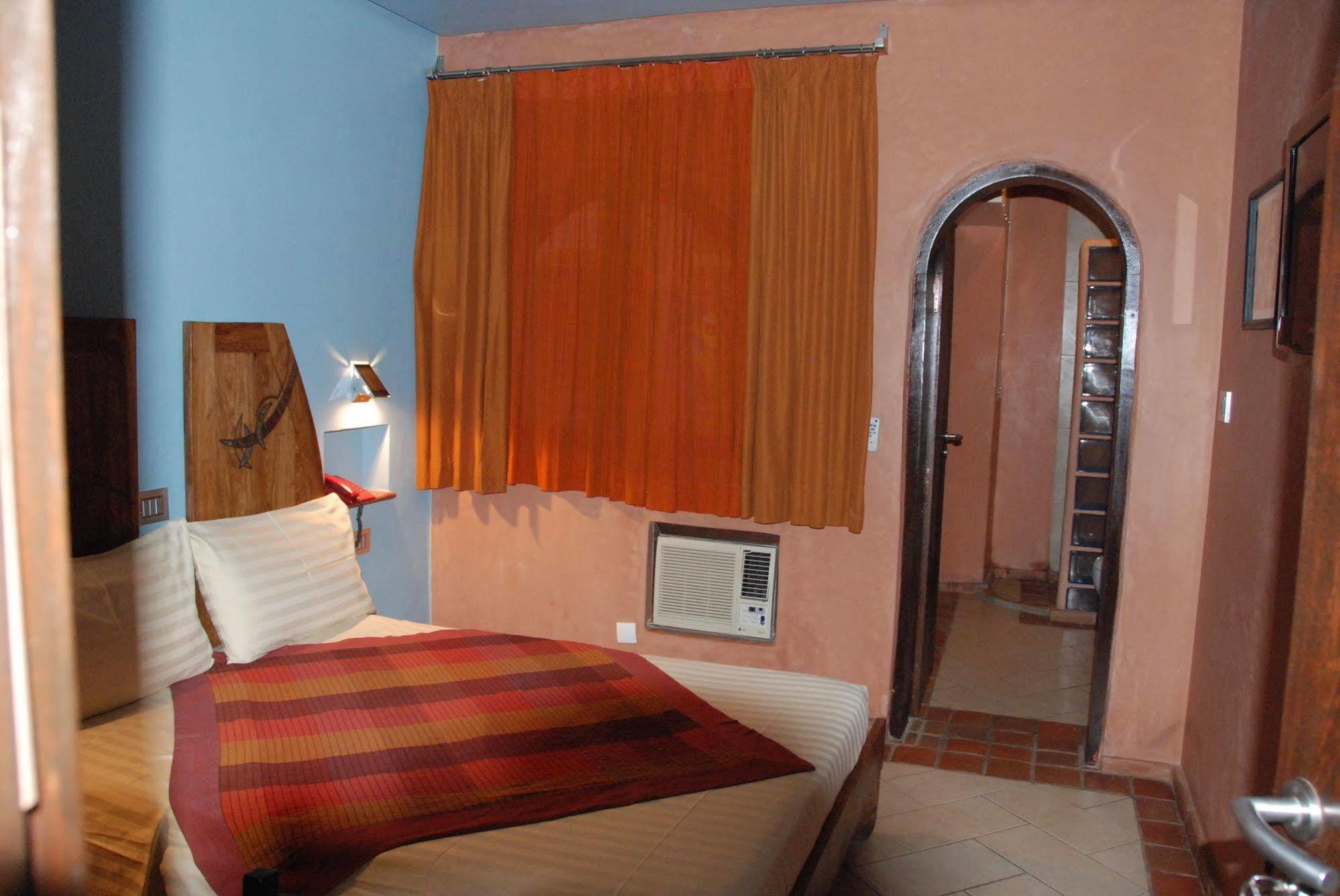 Hotel Le Djoloff Дакар Екстериор снимка